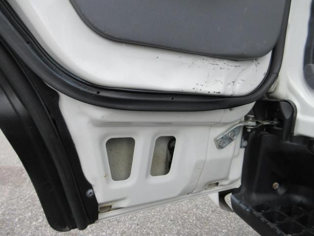 Isuzu ELF TRUCK 2018-02 8311104-18