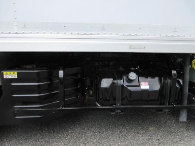 Isuzu ELF TRUCK 2018-02 8311104-29