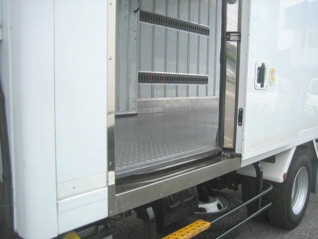 Isuzu ELF TRUCK 2019-02 8311095-10