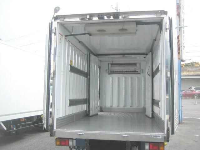 Isuzu ELF TRUCK 2019-02 8311095-13
