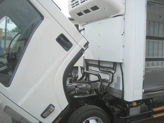 Isuzu ELF TRUCK 2019-02 8311095-22