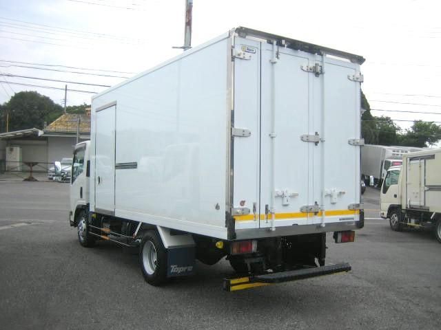 Isuzu ELF TRUCK 2019-02 8311095-3