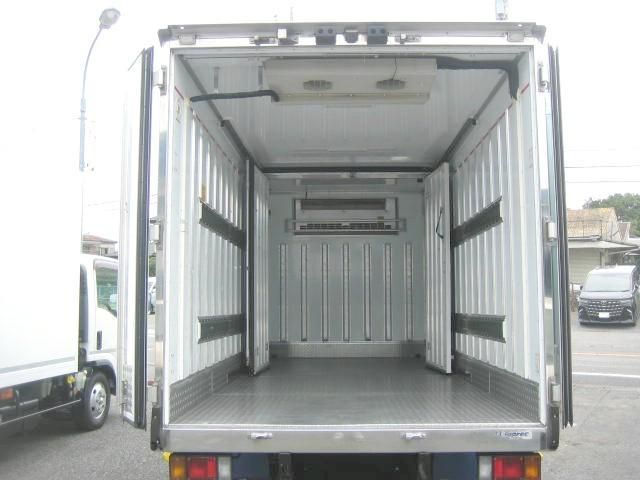 Isuzu ELF TRUCK 2019-02 8311095-4