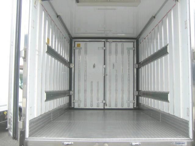 Isuzu ELF TRUCK 2019-02 8311095-8