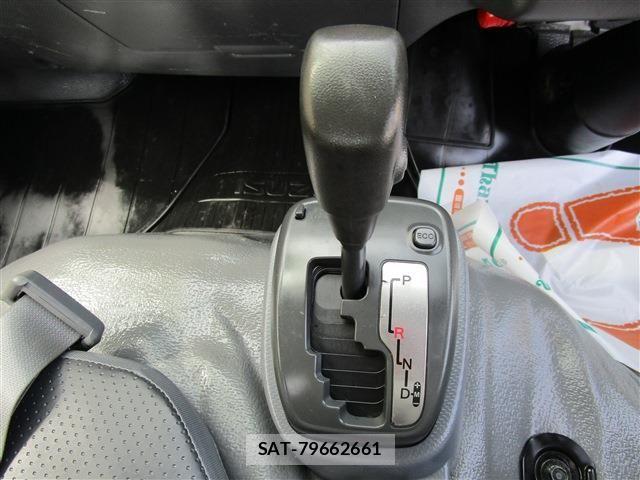 Isuzu ELF TRUCK 2019-06 8314310-11