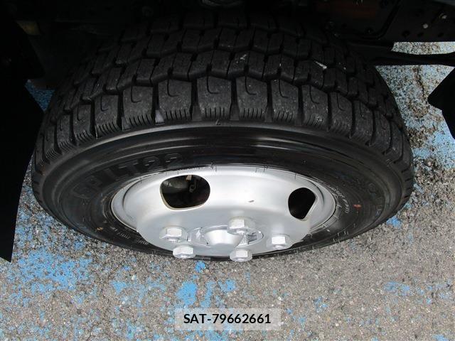 Isuzu ELF TRUCK 2019-06 8314310-18