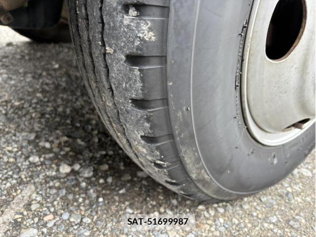 Isuzu ELF TRUCK 2005-03 8335707-9