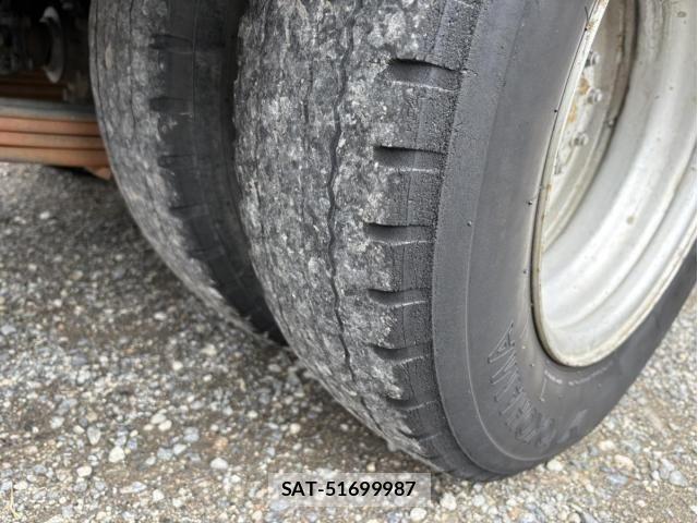 Isuzu ELF TRUCK 2005-03 8335707-11