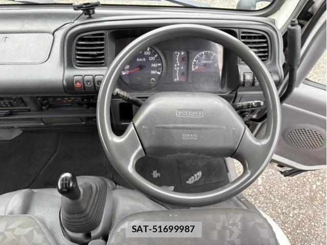 Isuzu ELF TRUCK 2005-03 8335707-17