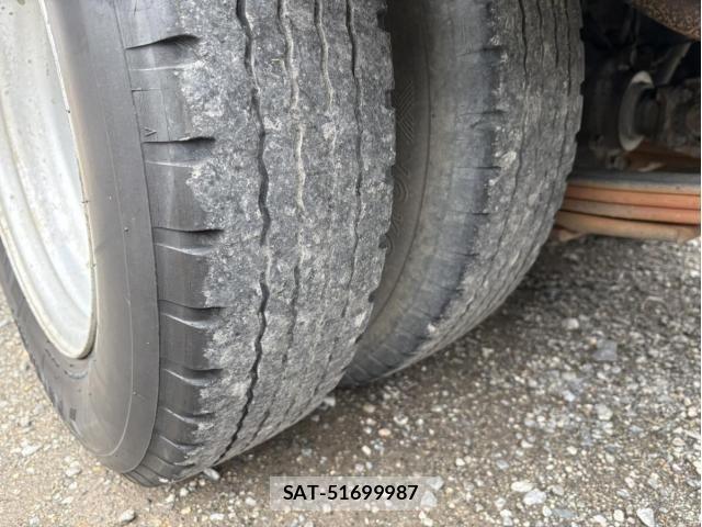 Isuzu ELF TRUCK 2005-03 8335707-8