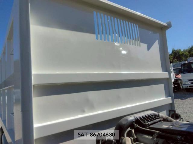Isuzu ELF TRUCK 2009-11 8335693-23