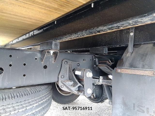 Isuzu ELF TRUCK 2008-06 8335686-17