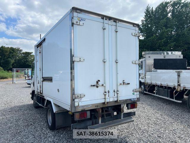 Isuzu ELF TRUCK 2009-07 8335711-2