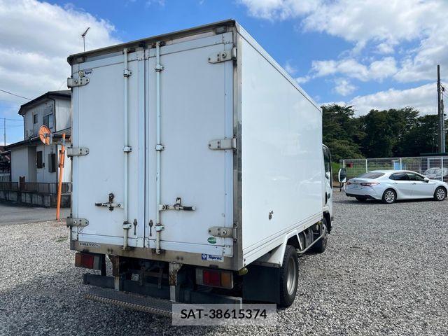 Isuzu ELF TRUCK 2009-07 8335711-3