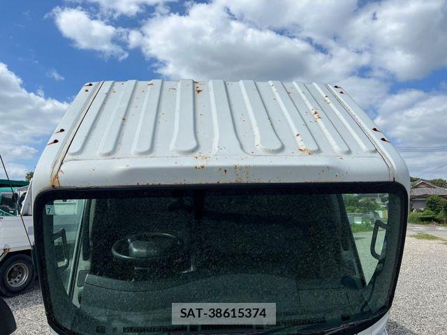 Isuzu ELF TRUCK 2009-07 8335711-4