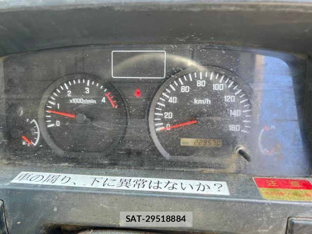 Isuzu ELF TRUCK 2007-04 8335716-7