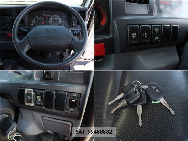 Isuzu ELF TRUCK 2011-05 8335703-24