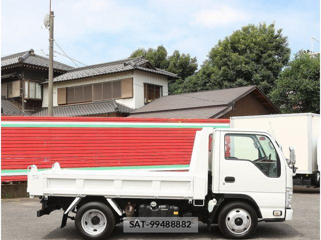 Isuzu ELF TRUCK 2011-05 8335703-4