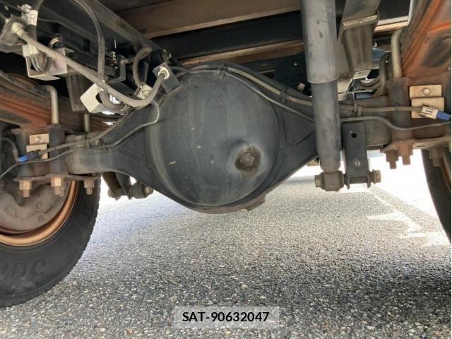 Isuzu ELF TRUCK 2018-02 8335700-13