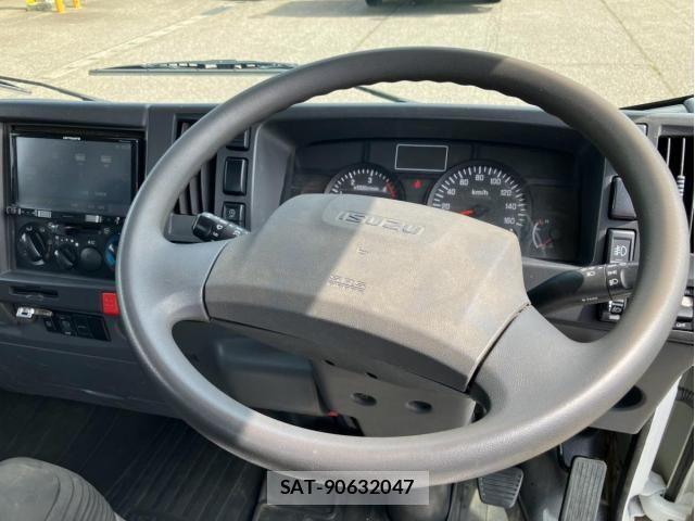 Isuzu ELF TRUCK 2018-02 8335700-18