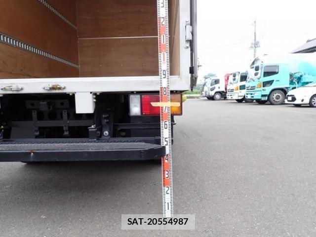 Isuzu ELF TRUCK 2023-09 8335683-23