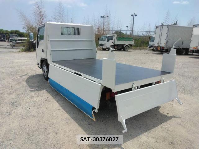 Isuzu ELF TRUCK 2013-11 8335696-12
