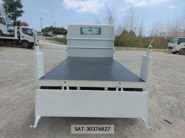 Isuzu ELF TRUCK 2013-11 8335696-13