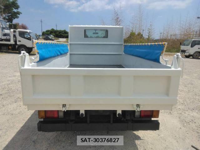 Isuzu ELF TRUCK 2013-11 8335696-6