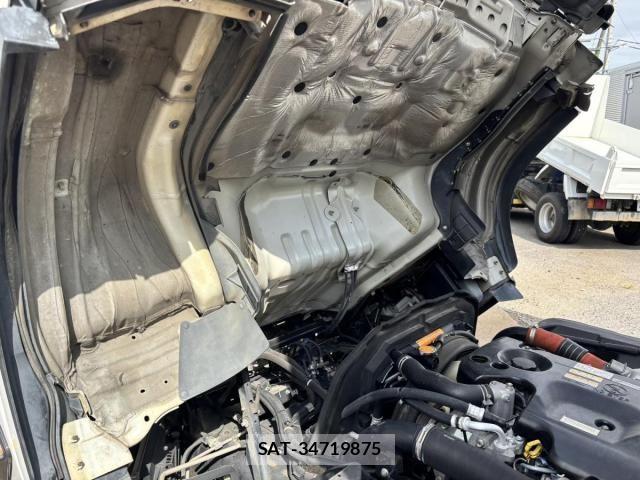 Isuzu ELF TRUCK 2015-03 8335697-22