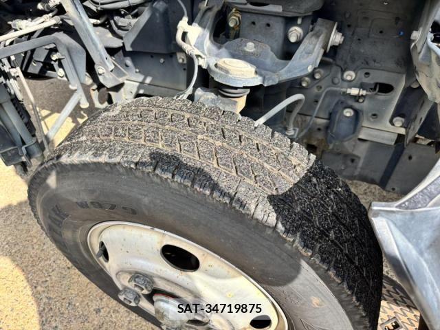 Isuzu ELF TRUCK 2015-03 8335697-23