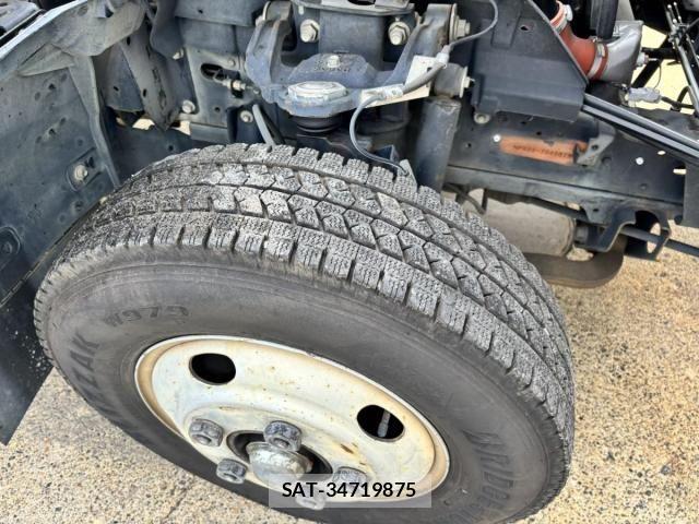Isuzu ELF TRUCK 2015-03 8335697-27