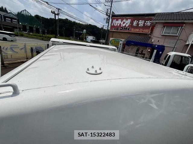 Isuzu ELF TRUCK 2014-09 8335685-11