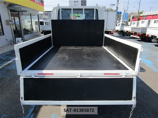 Isuzu ELF TRUCK 2019-08 8335690-5