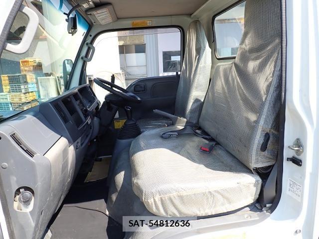 Isuzu ELF TRUCK 2015-09 8335689-12