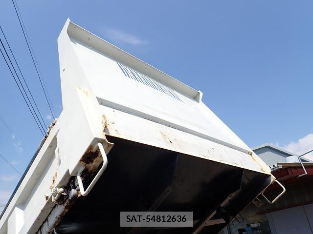 Isuzu ELF TRUCK 2015-09 8335689-15