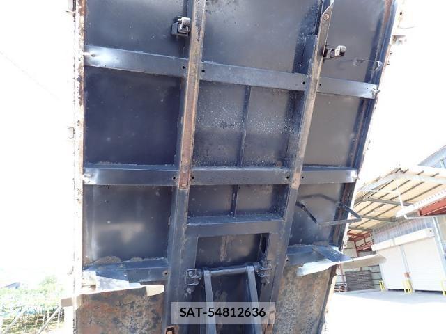 Isuzu ELF TRUCK 2015-09 8335689-16