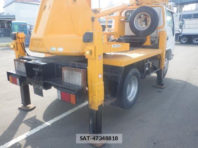 Isuzu ELF TRUCK 2010-06 8335704-10