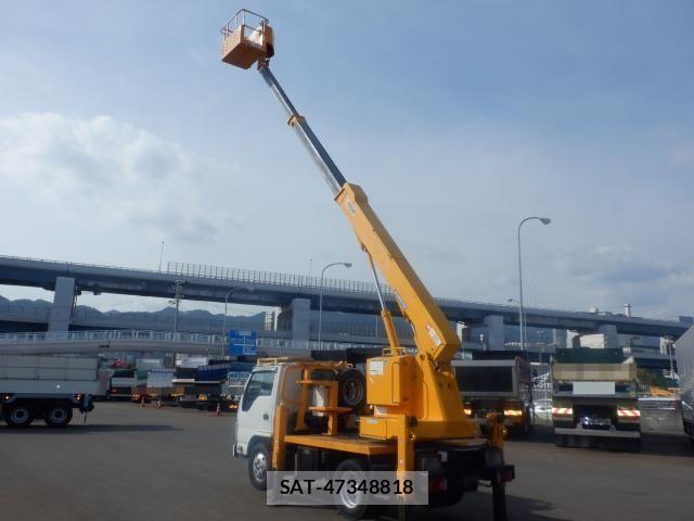 Isuzu ELF TRUCK 2010-06 8335704-11