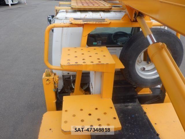 Isuzu ELF TRUCK 2010-06 8335704-17