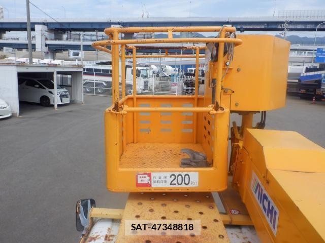 Isuzu ELF TRUCK 2010-06 8335704-18