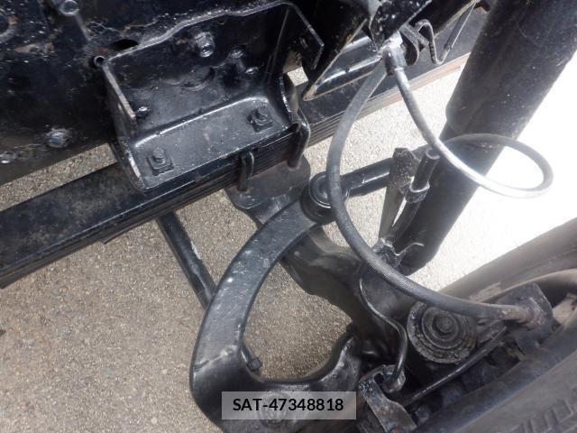 Isuzu ELF TRUCK 2010-06 8335704-23