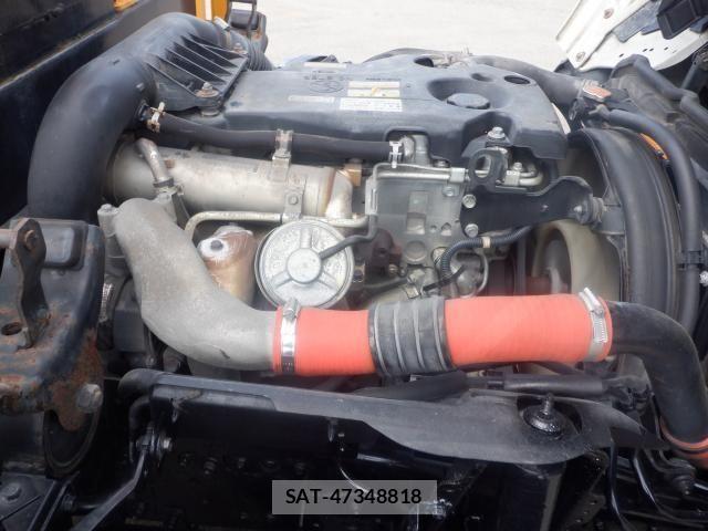 Isuzu ELF TRUCK 2010-06 8335704-27