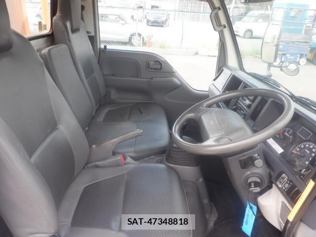 Isuzu ELF TRUCK 2010-06 8335704-28