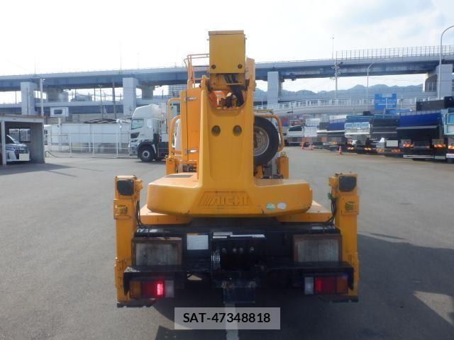 Isuzu ELF TRUCK 2010-06 8335704-5