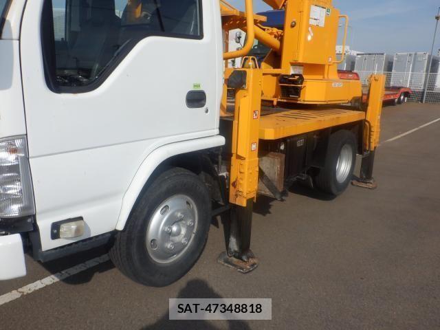 Isuzu ELF TRUCK 2010-06 8335704-7