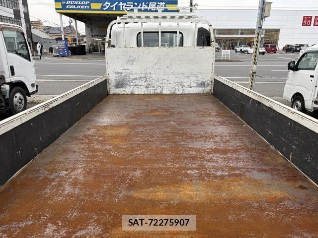 Isuzu ELF TRUCK 2020-06 8334519-4