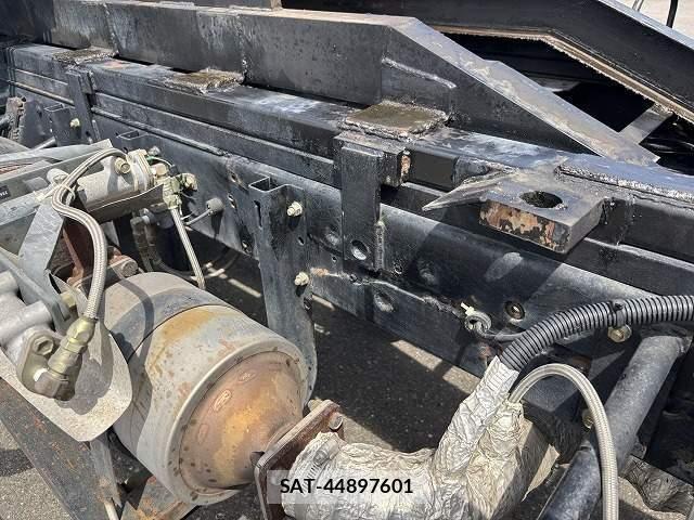 Isuzu ELF TRUCK 1992-04 8335695-23