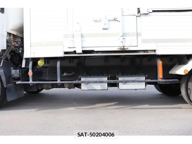 Isuzu ELF TRUCK 2012-06 8335710-24