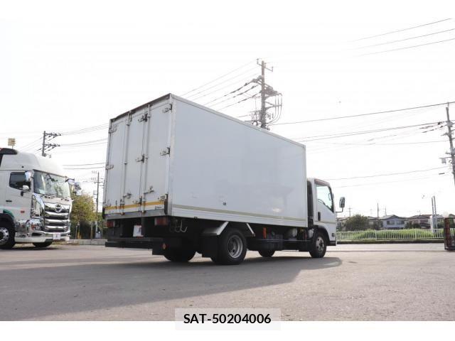 Isuzu ELF TRUCK 2012-06 8335710-5
