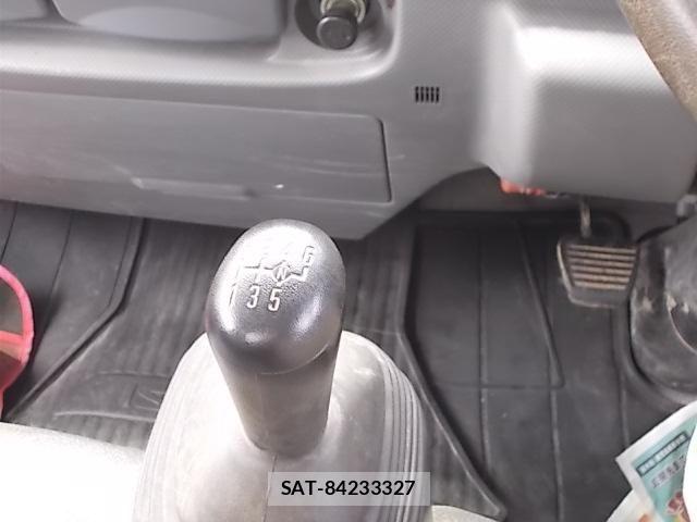 Isuzu ELF TRUCK 2020-03 8335687-4